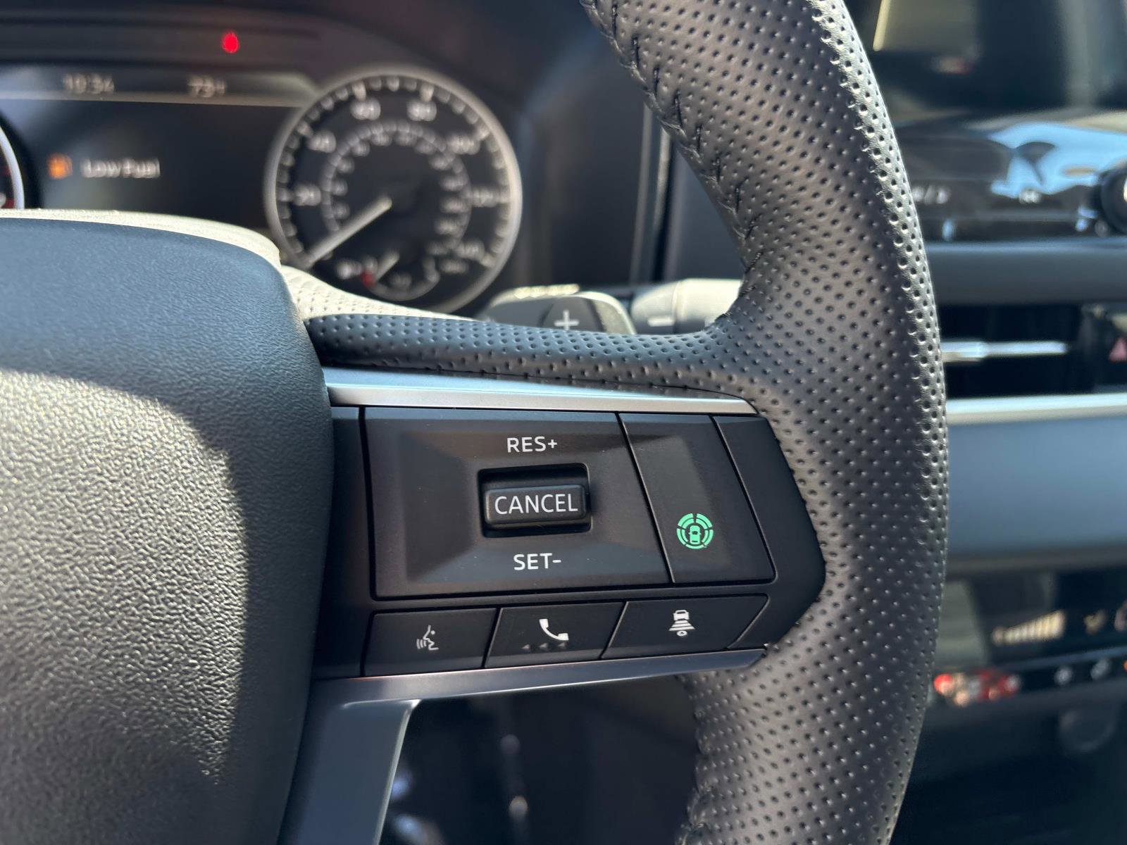 New 2025 Mitsubishi Outlander SE image 21