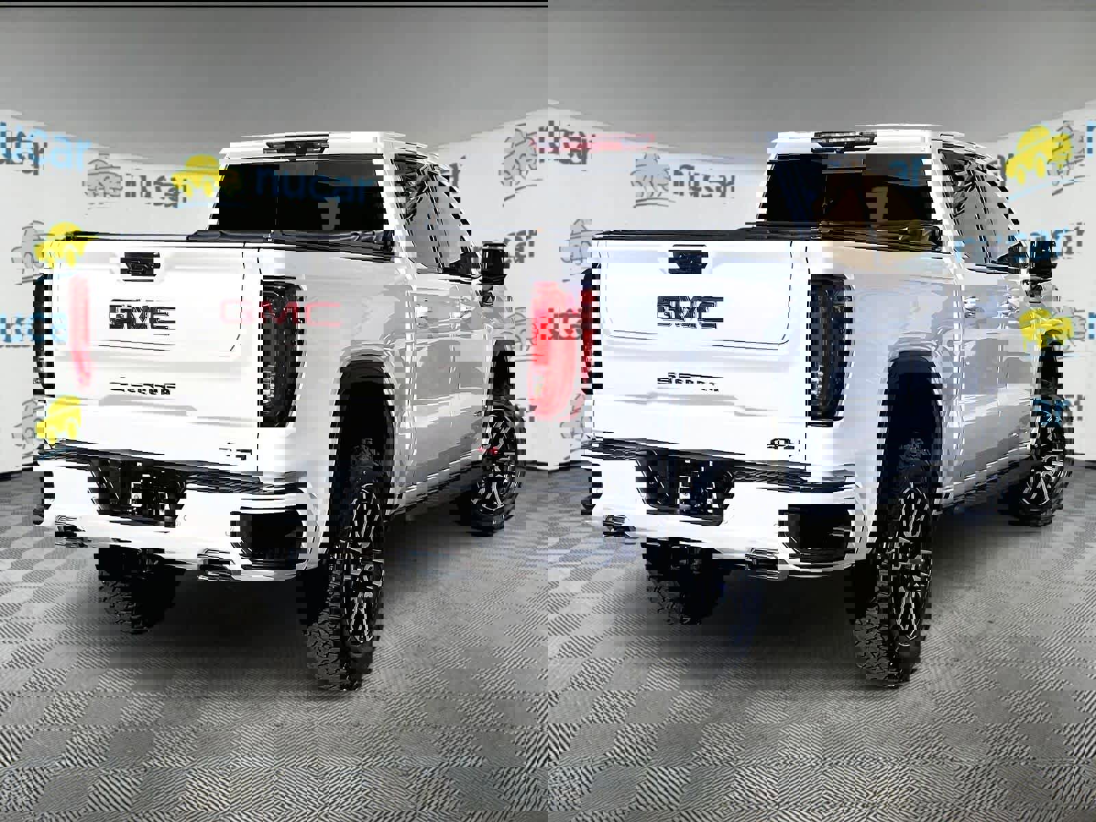 Used 2024 GMC Sierra 1500 AT4 w/ Technology Package image 6