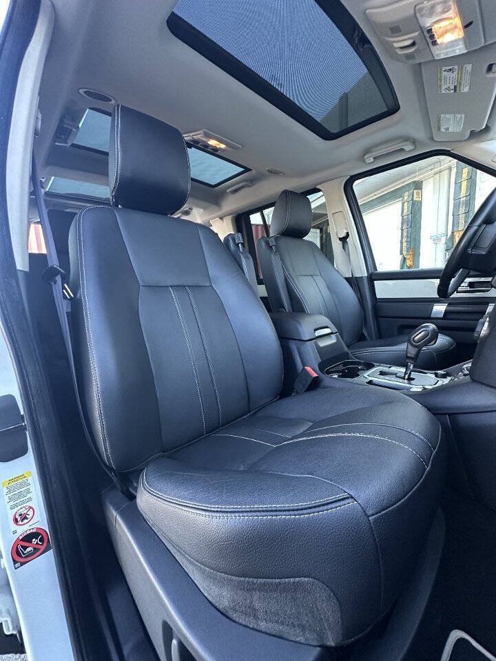 Used 2011 Land Rover LR4 HSE AWD/4WD image 14