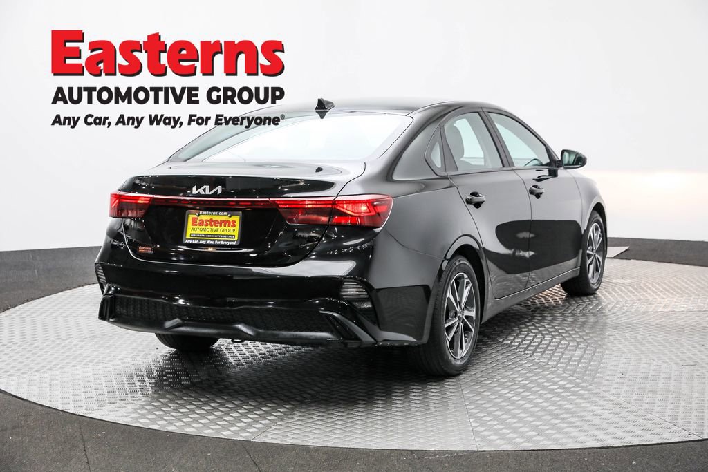 Used 2023 Kia Forte LXS image 5