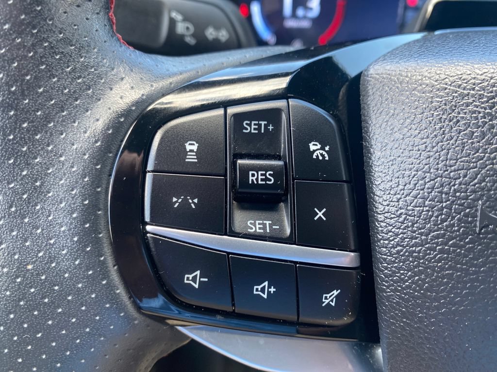 Used 2025 Ford Explorer ST-Line w/ ST-Line Street Pack AWD/4WD image 28