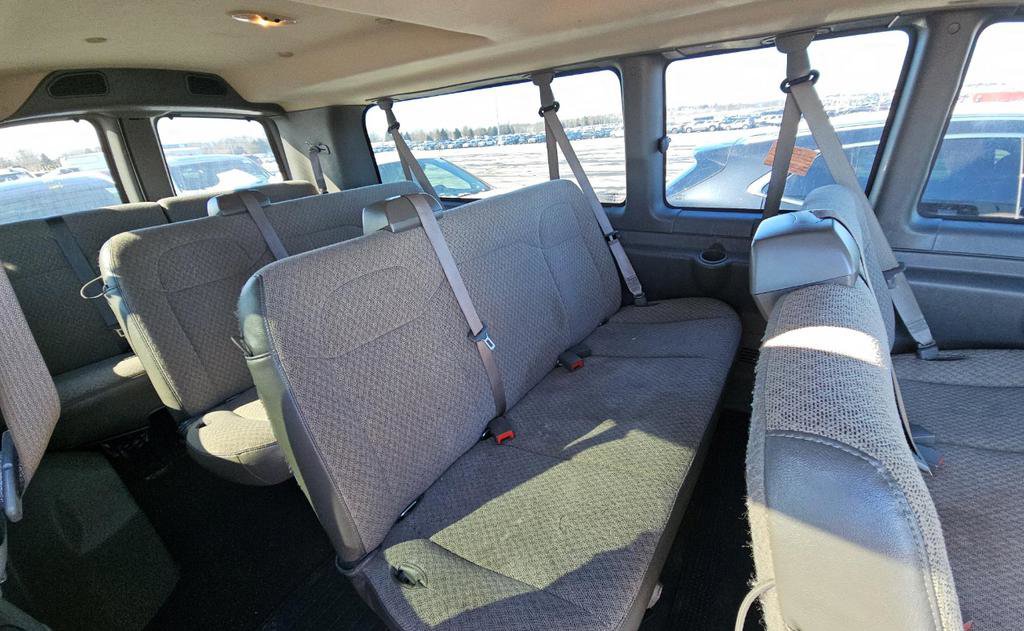 Used 2023 Chevrolet Express 3500 LT w/ LT Preferred Equipment Group image 8