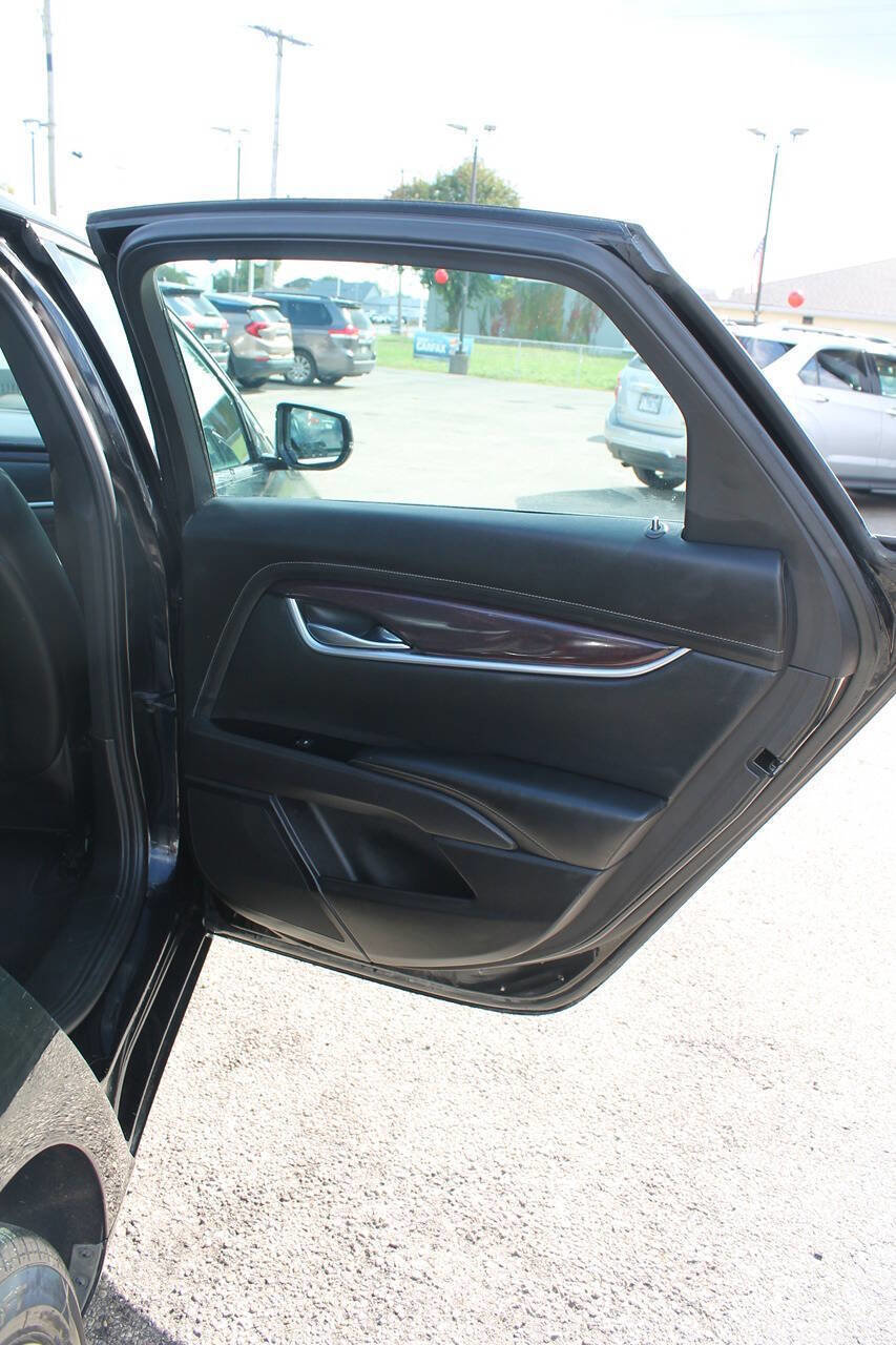 Used 2017 Cadillac XTS Luxury image 18