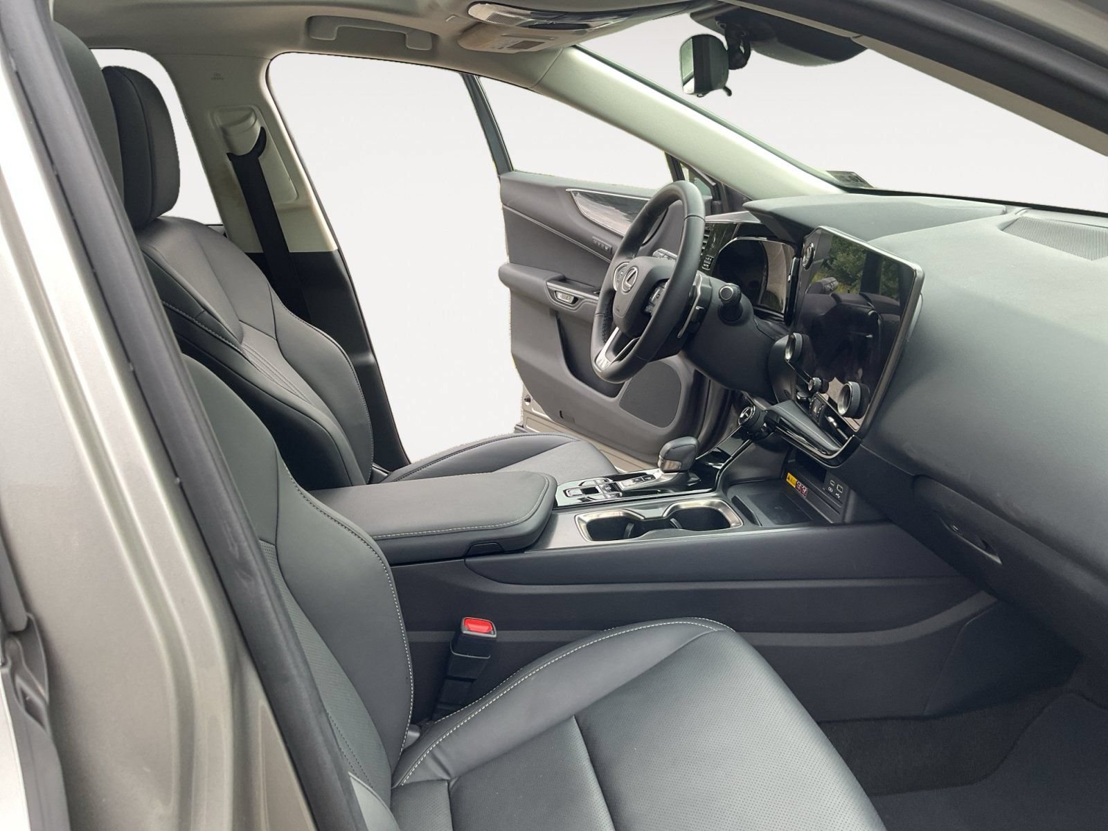 Used 2024 Lexus NX 350 AWD image 19