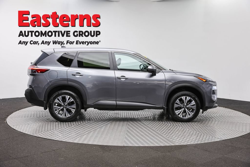Used 2023 Nissan Rogue SV AWD/4WD image 4