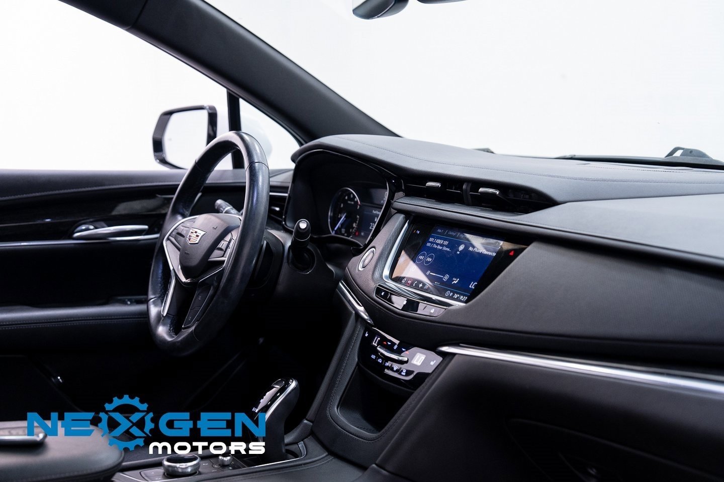 Used 2021 Cadillac XT5 Premium Luxury image 50