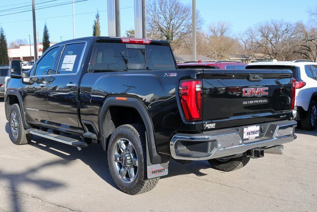 New 2026 GMC Sierra 3500 SLT w/ SLT Premium Package image 3
