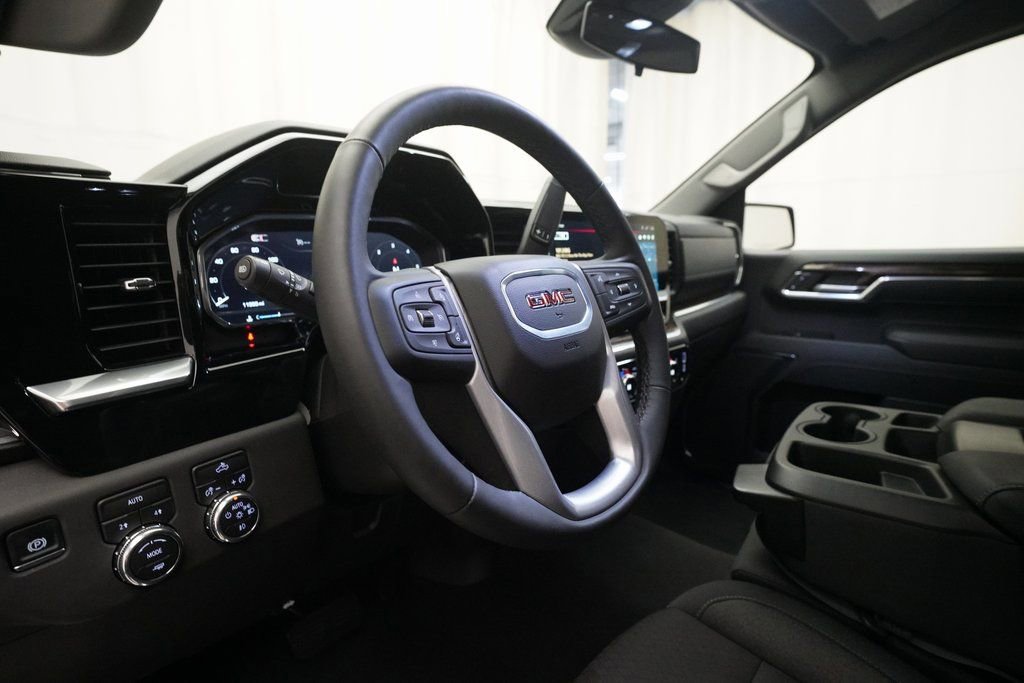Used 2025 GMC Sierra 1500 Elevation image 8