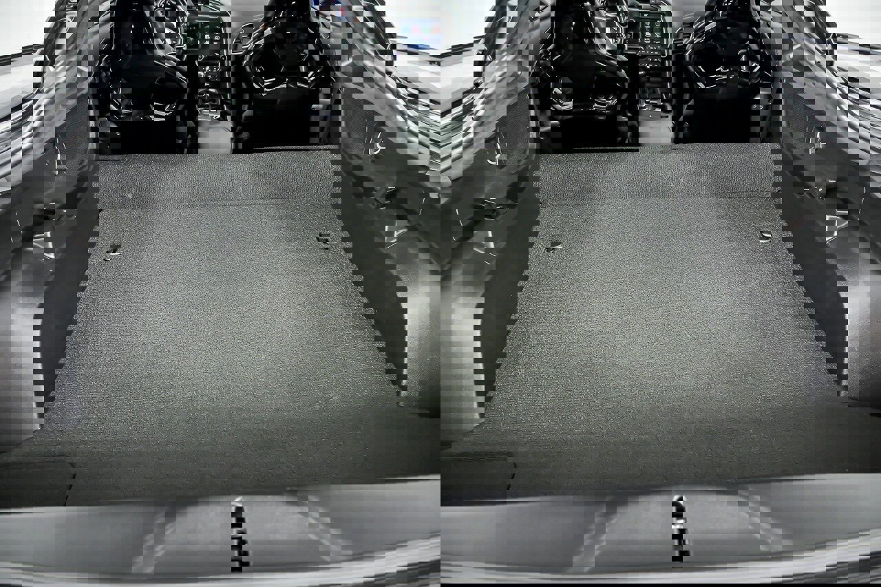 Used 2015 Chevrolet Corvette Z06 w/ 3LZ Preferred Equipment Group image 16