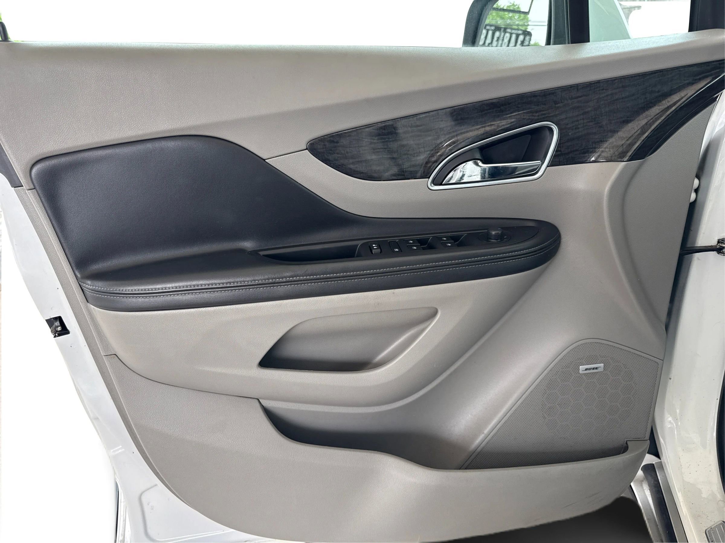 Used 2014 Buick Encore Premium image 21