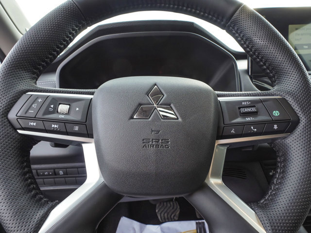 New 2026 Mitsubishi Outlander Trail Edition AWD/4WD image 18