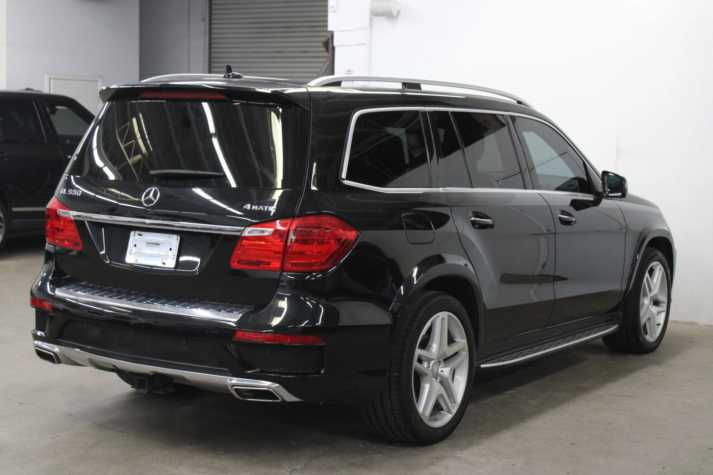 Used 2014 Mercedes-Benz GL 550 4MATIC image 6