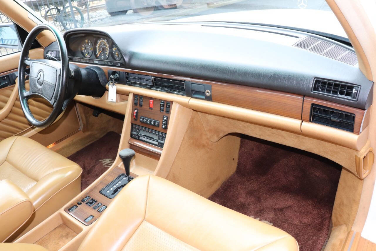 Used 1989 Mercedes-Benz 300 SE image 29