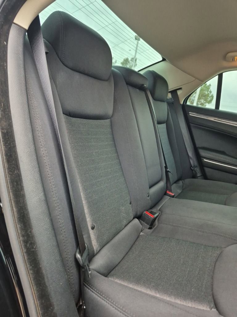 Used 2020 Chrysler 300 Touring w/ Sport Appearance Package image 30