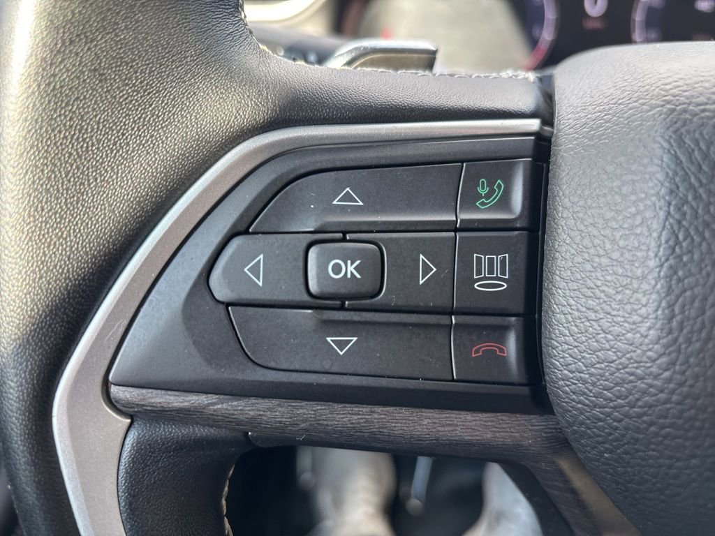 Used 2022 Jeep Grand Cherokee L Limited image 19