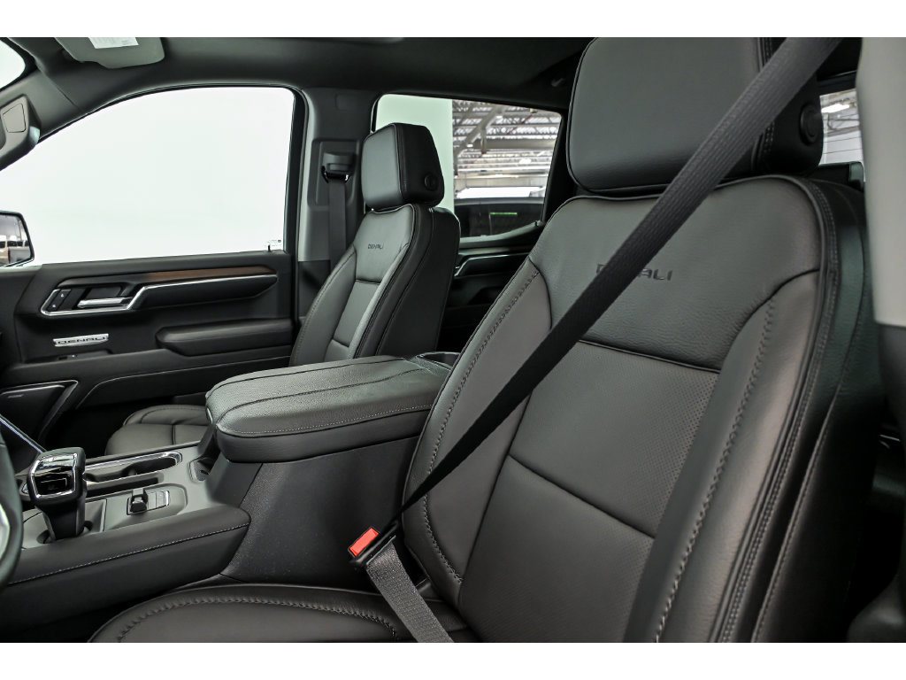 New 2026 GMC Sierra 1500 Denali w/ Denali Reserve Package AWD/4WD image 9