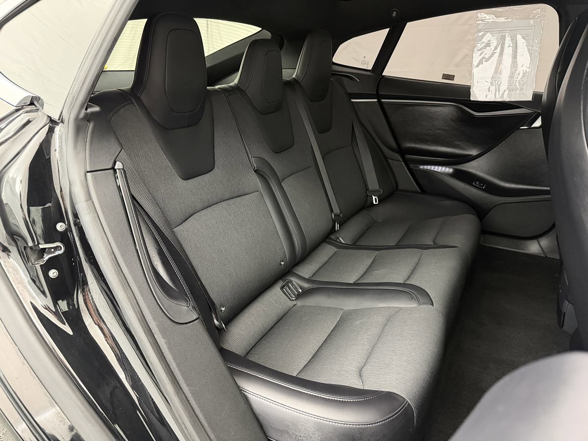 Used 2018 Tesla Model S 75D image 18