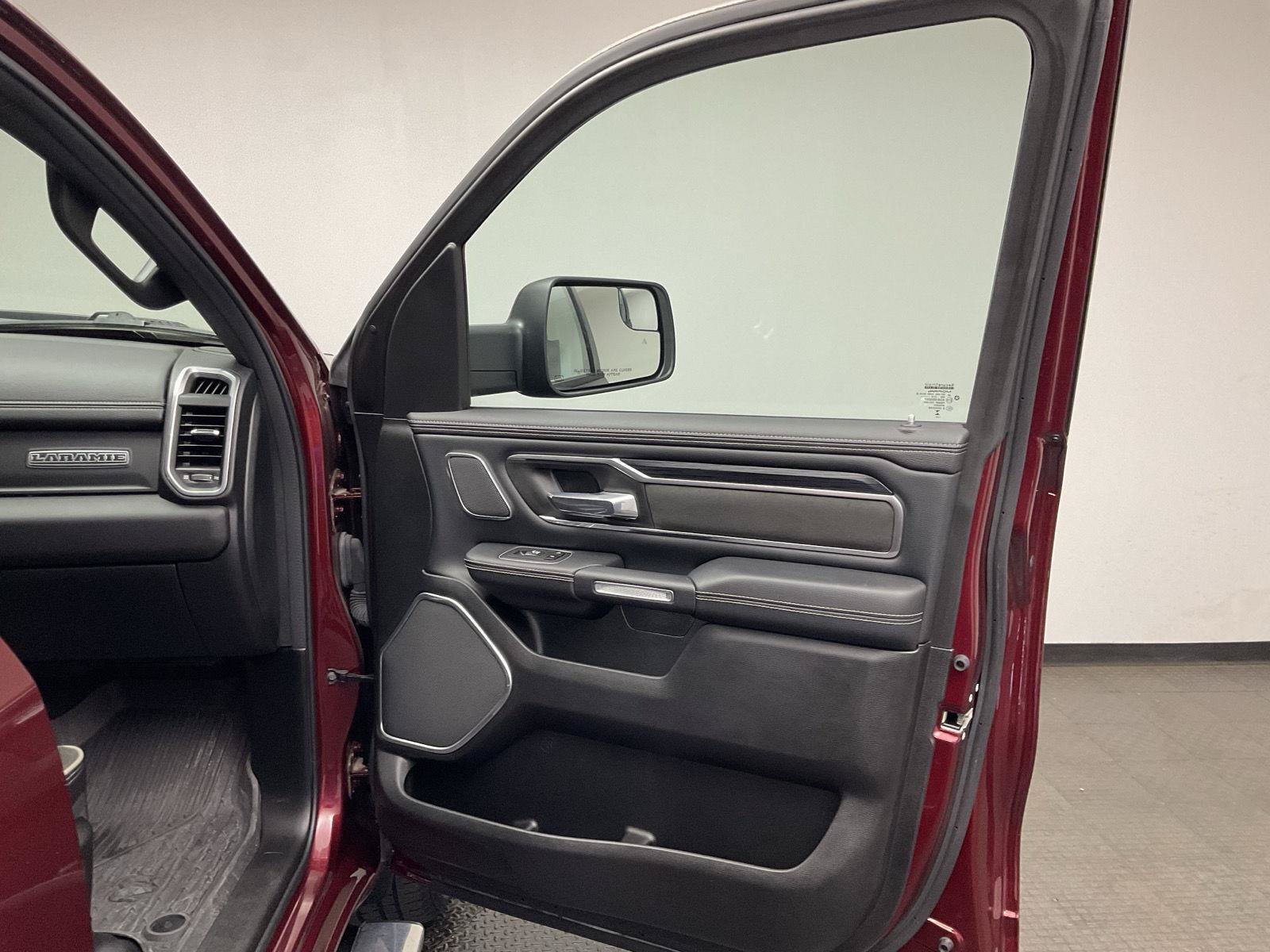 Used 2023 RAM 1500 Laramie AWD/4WD image 21