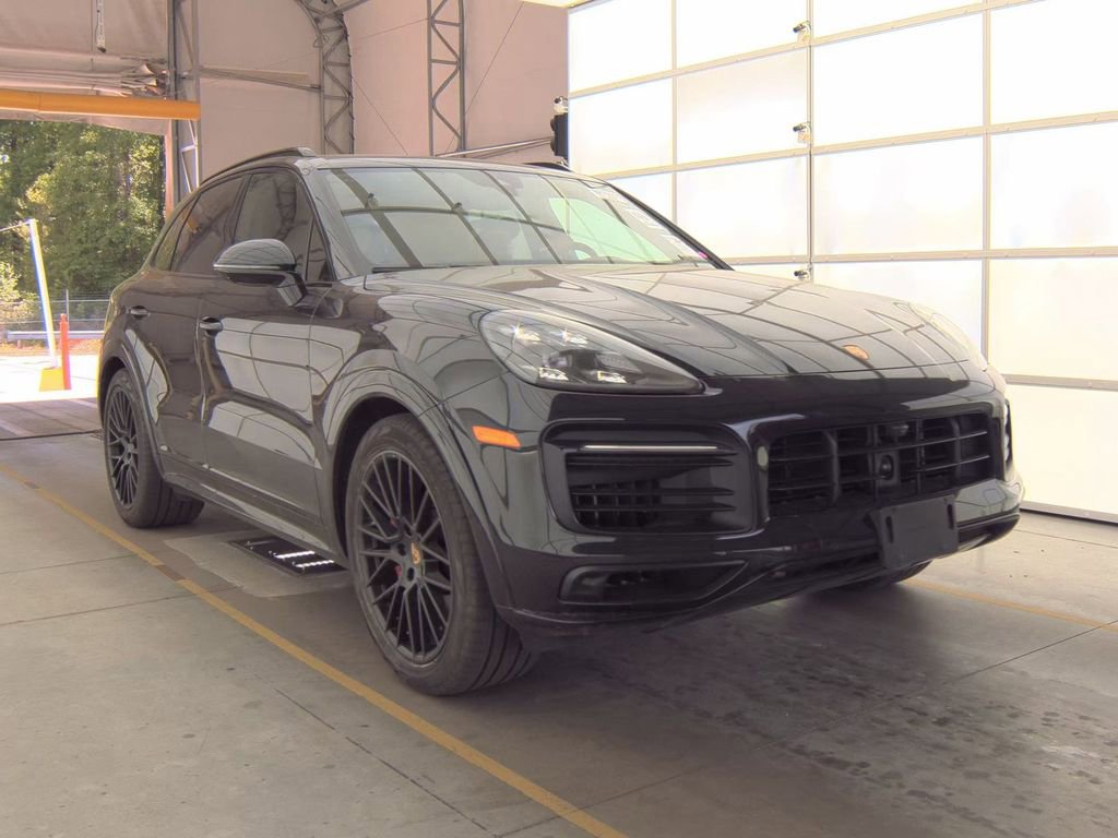 Used 2021 Porsche Cayenne GTS AWD/4WD image 3