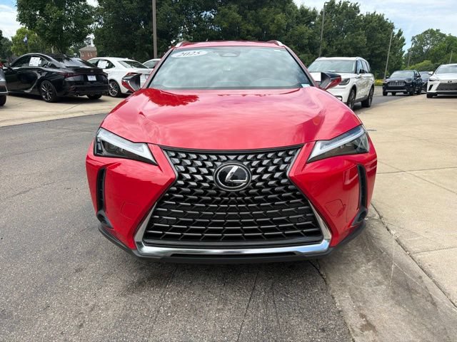 Used 2025 Lexus UX 300h FWD w/ Accessory Package (Z2) image 2