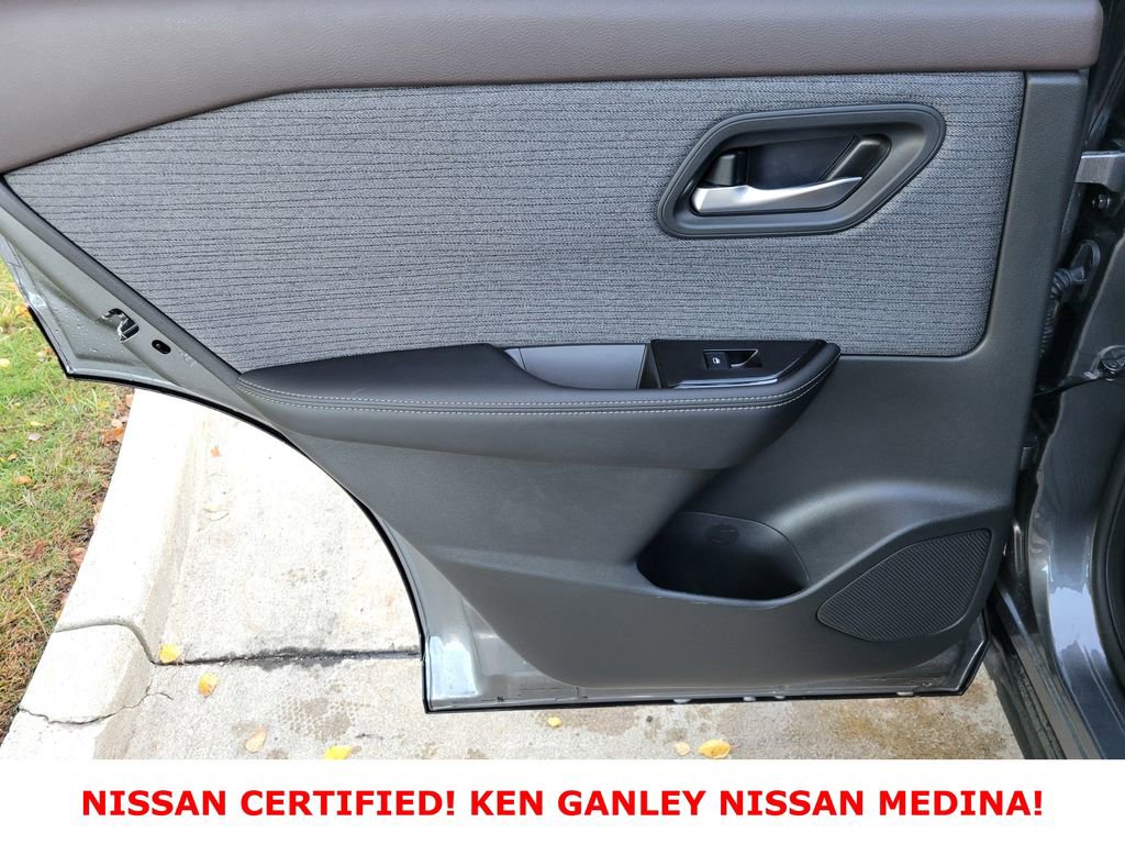 Certified 2023 Nissan Rogue SV image 41