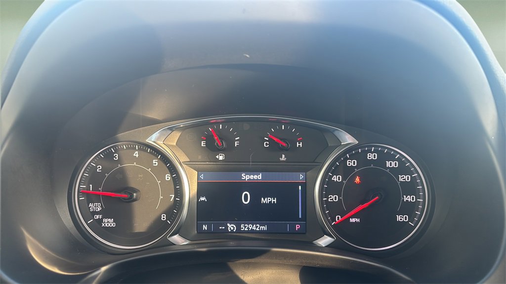 Used 2024 GMC Terrain SLT image 30