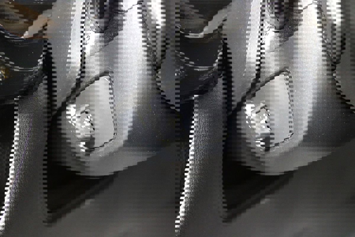 Used 2023 BMW 530e 530e w/ M Sport Package image 15