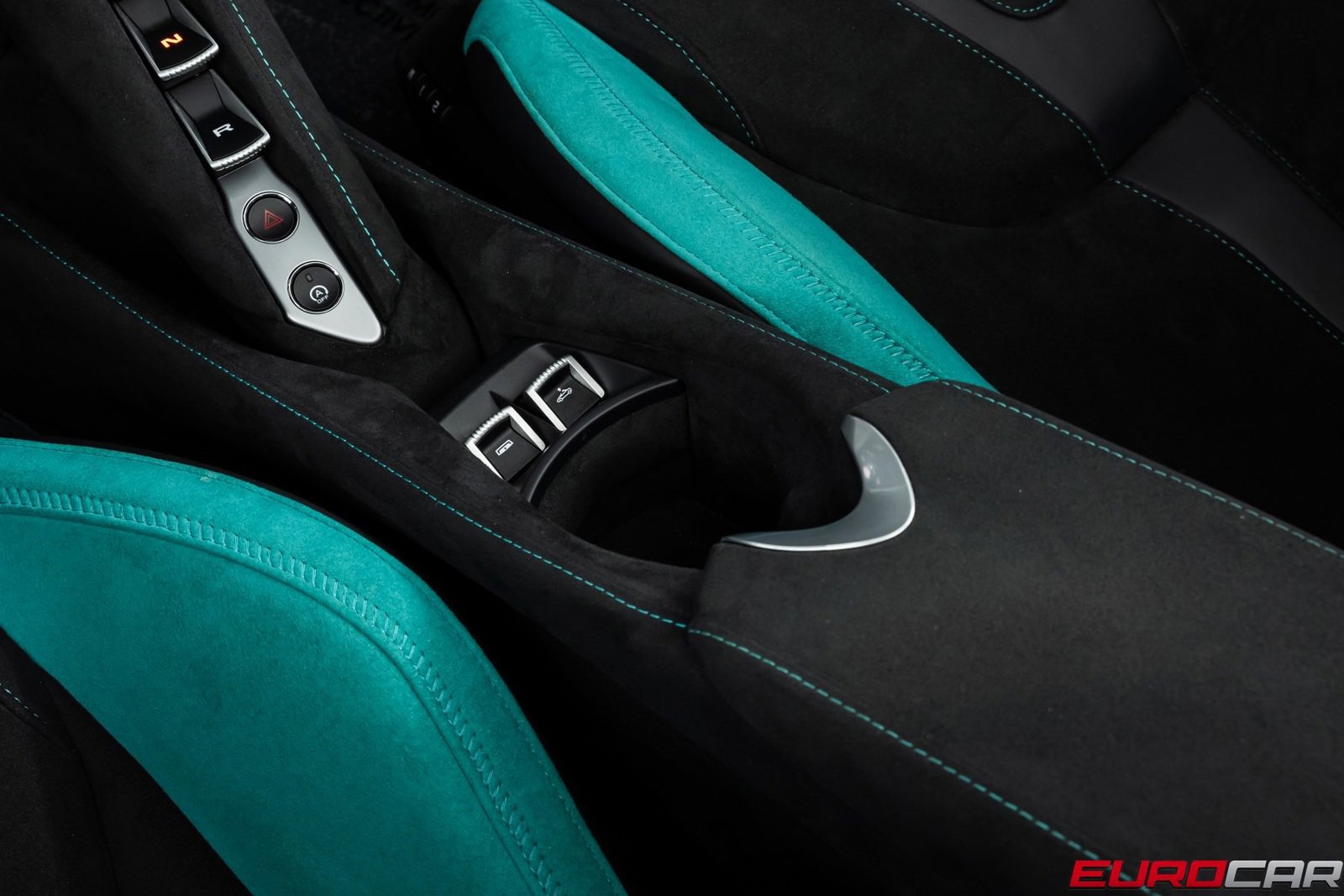 Used 2024 McLaren 750S Spider image 37