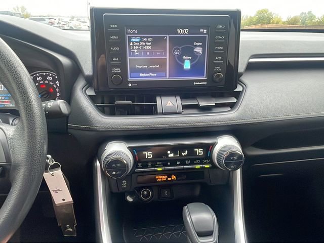 Used 2021 Toyota RAV4 LE image 27