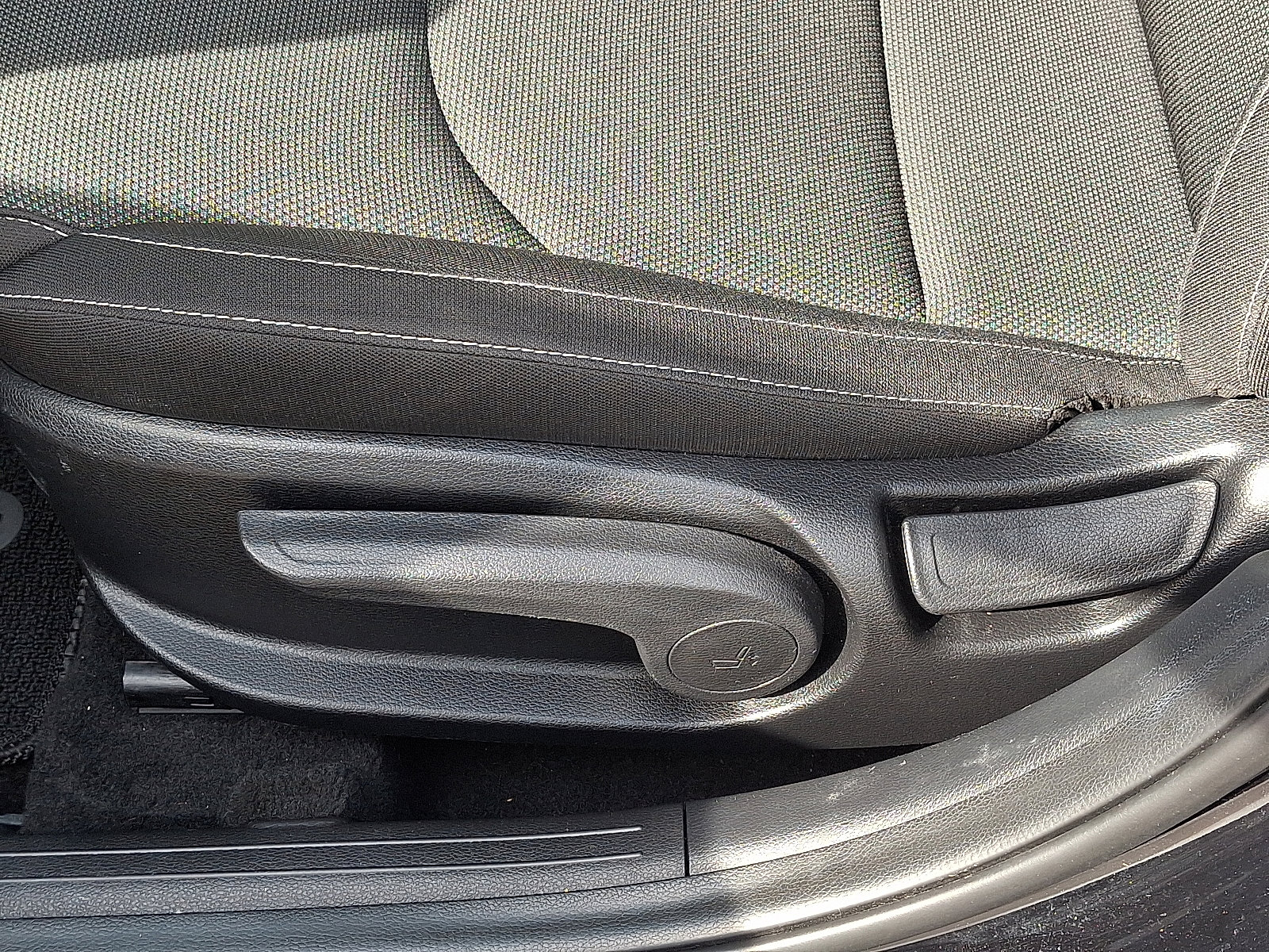 Certified 2023 Kia Forte LXS w/ LXS Technology Package image 25