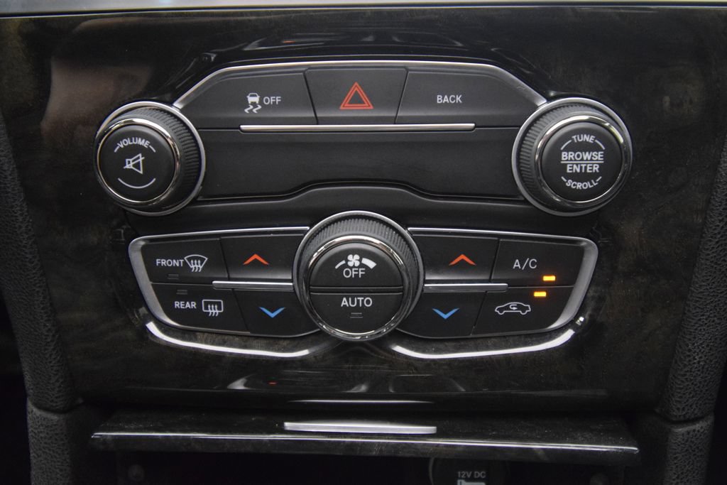 Used 2016 Chrysler 300 C AWD/4WD image 27