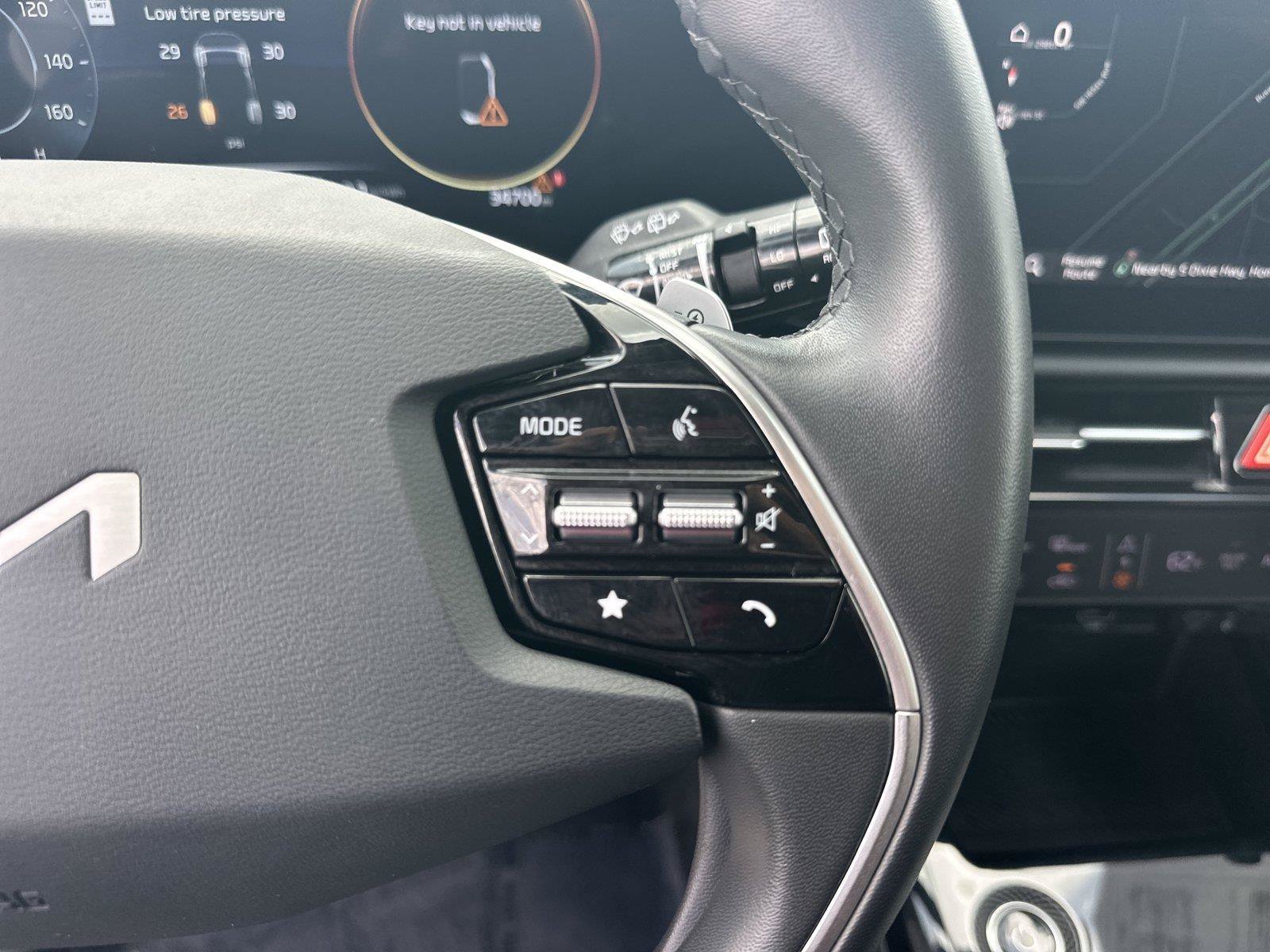 Used 2024 Kia Niro Wind FWD image 11