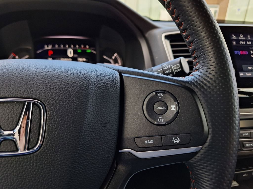 Used 2023 Honda Passport TrailSport image 16