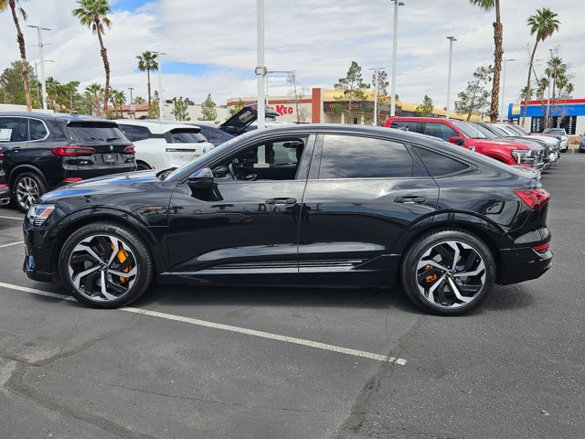 Used 2023 Audi e-tron Premium Plus w/ Premium Plus Package AWD/4WD image 8