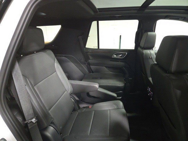 Used 2022 Chevrolet Tahoe Z71 w/ Z71 Off-Road Package image 12