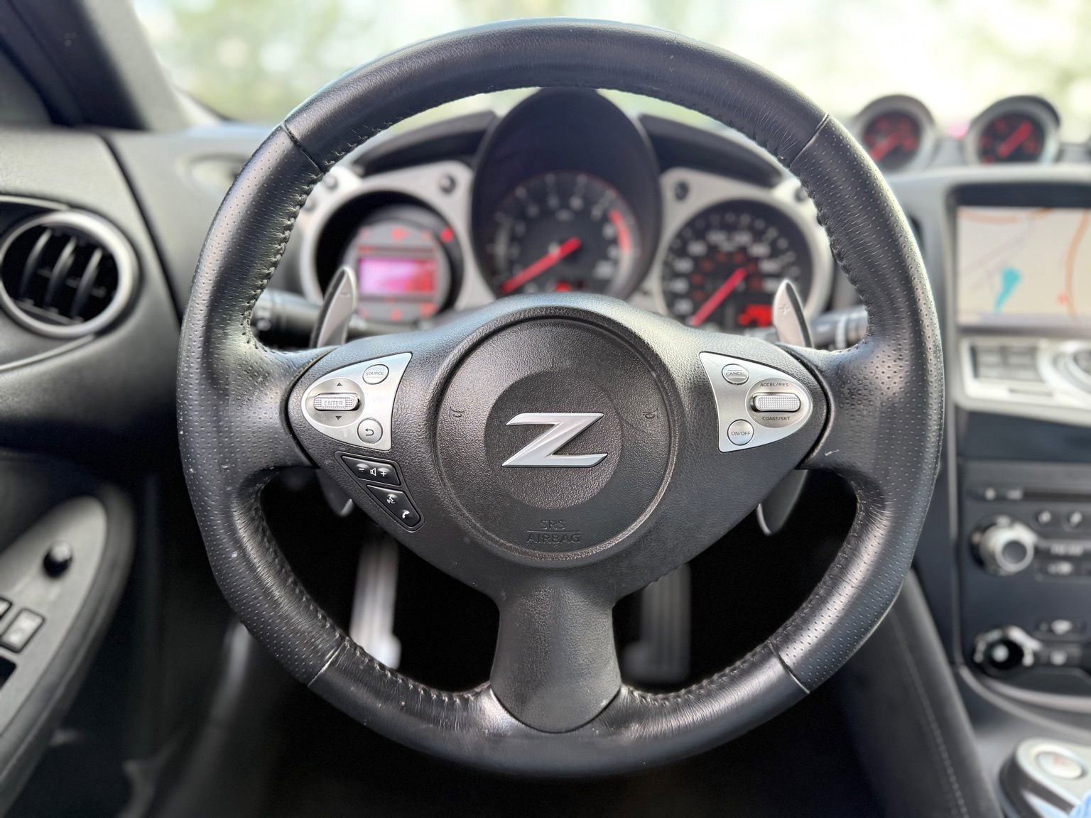 Used 2014 Nissan 370Z Touring w/ Sport Package image 19