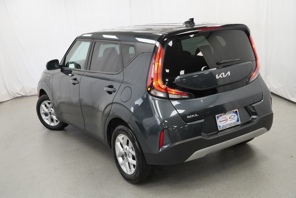 Used 2025 Kia Soul LX w/ LX Technology Package FWD image 37