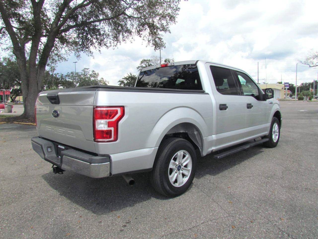 Used 2018 Ford F150 XLT RWD image 9