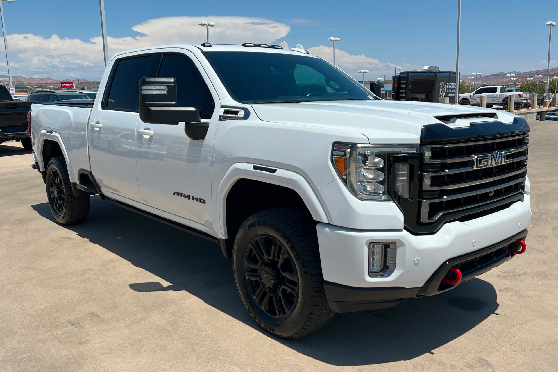Used 2020 GMC Sierra 3500 AT4 w/ AT4 Premium Package AWD/4WD image 8
