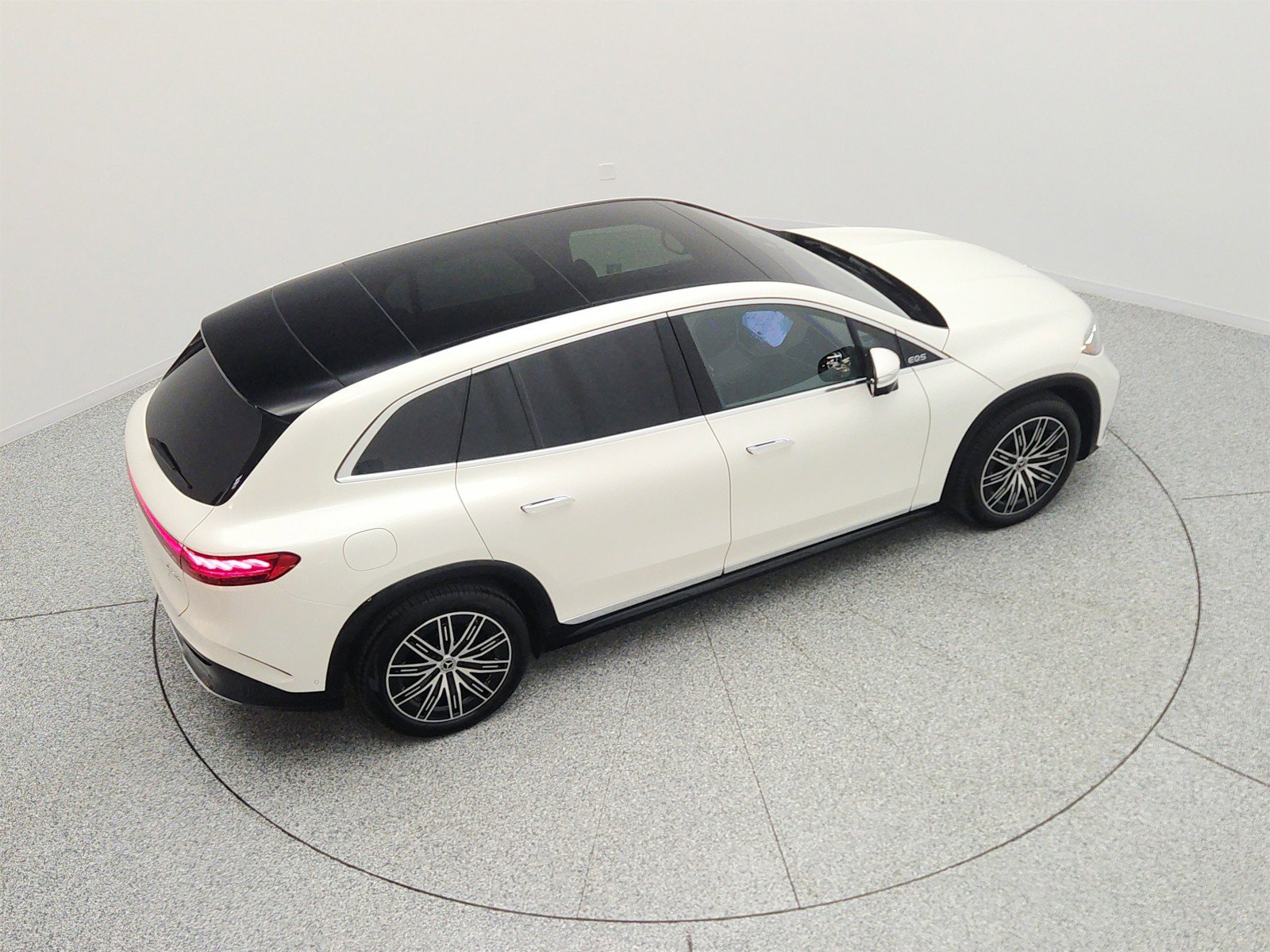 Used 2023 Mercedes-Benz EQS 580 4MATIC SUV image 26