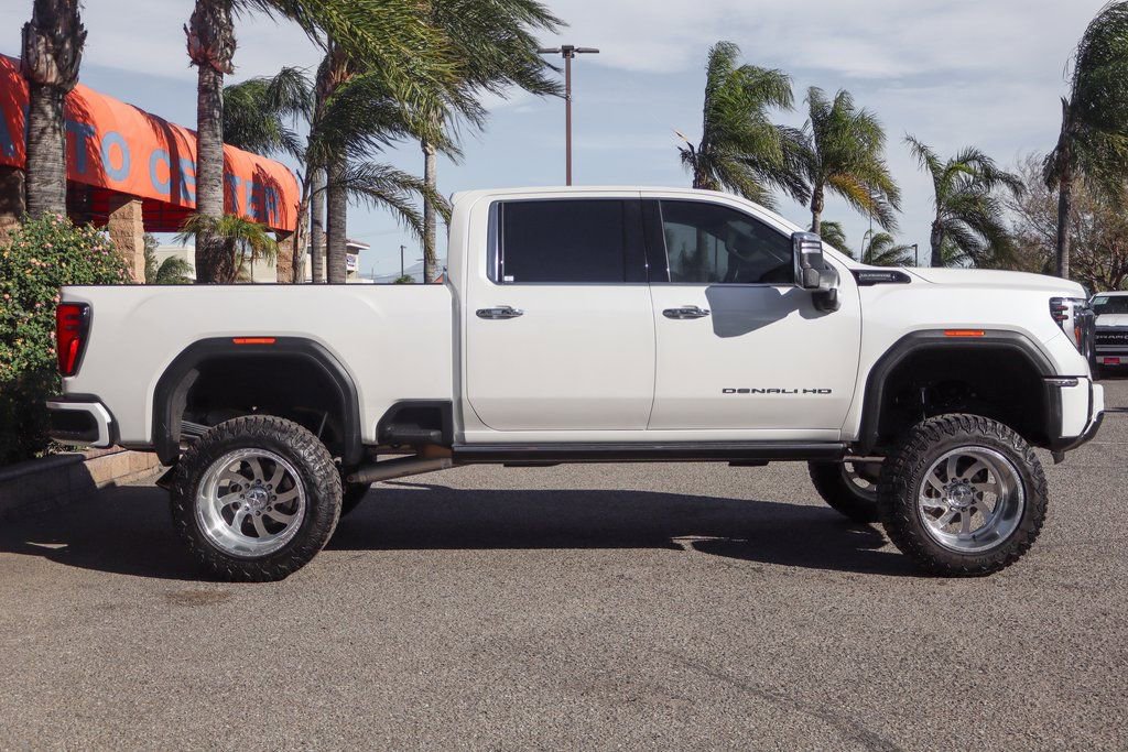 Used 2024 GMC Sierra 2500 Denali Ultimate image 11