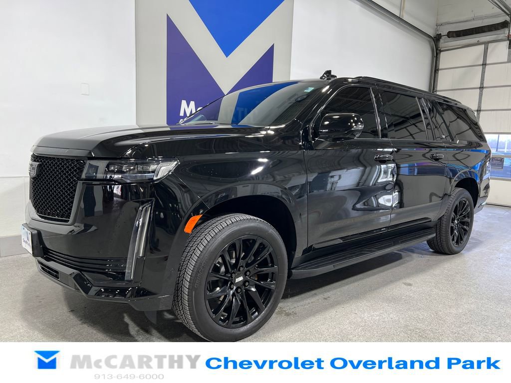 Used 2021 Cadillac Escalade ESV Sport Platinum w/ LPO, ONYX Package image 9