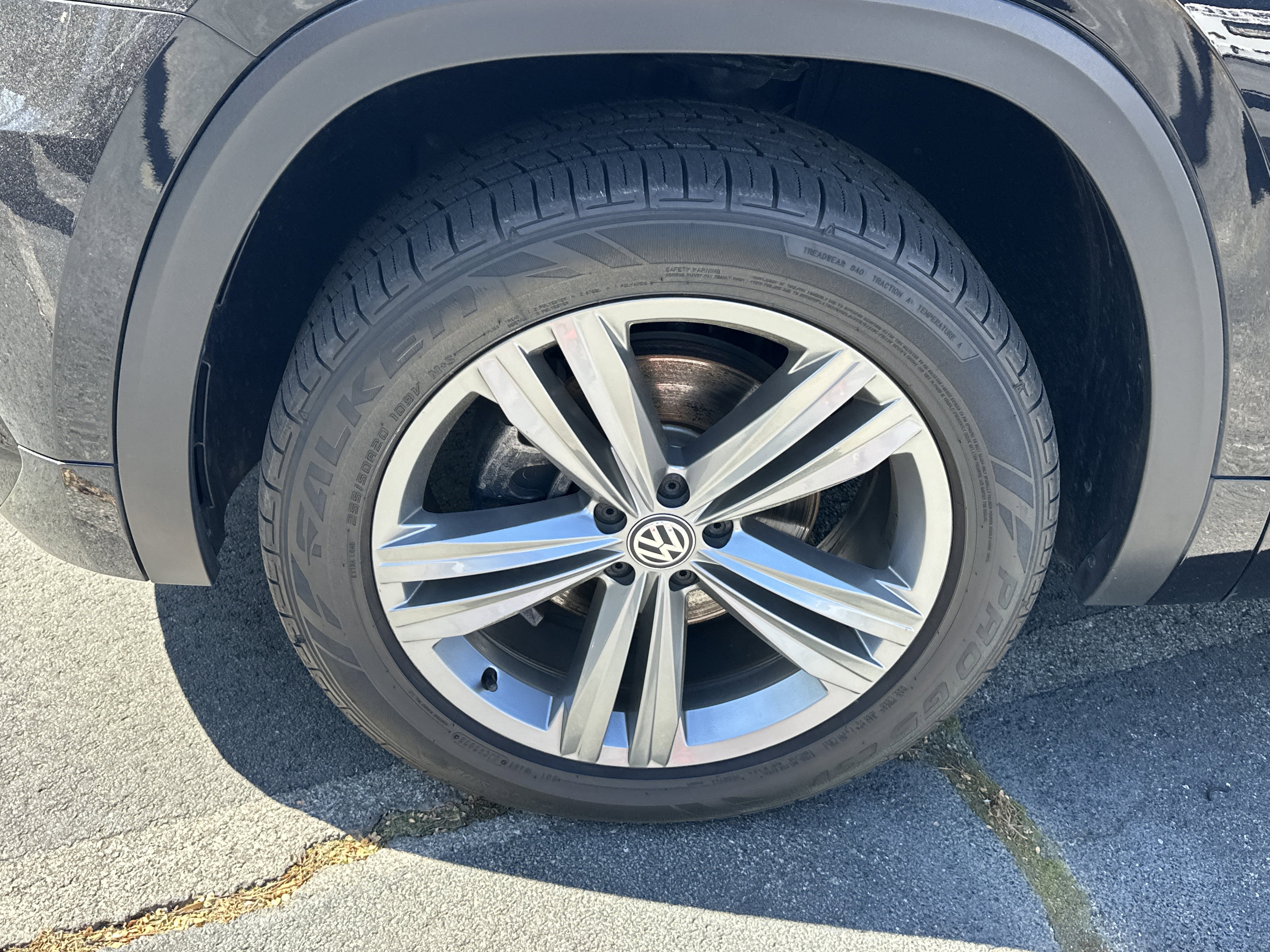 Used 2019 Volkswagen Atlas SEL R-Line image 13