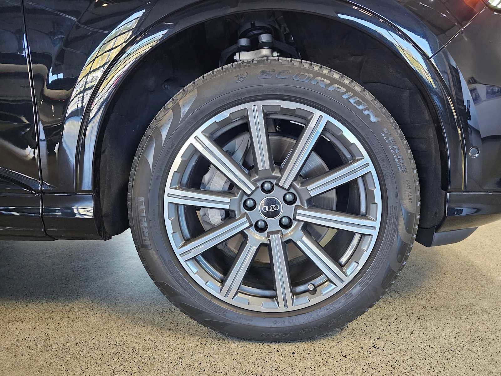 Used 2023 Audi Q7 2.0T Premium Plus w/ Premium Plus Package image 9