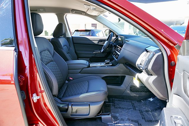 New 2026 Nissan Pathfinder SV w/ Cargo Package FWD image 18