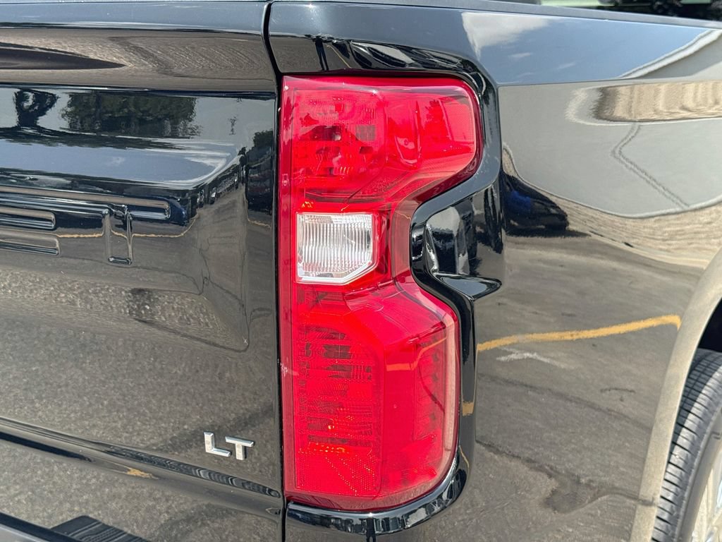 Used 2020 Chevrolet Silverado 1500 LT w/ Texas Edition RWD image 32