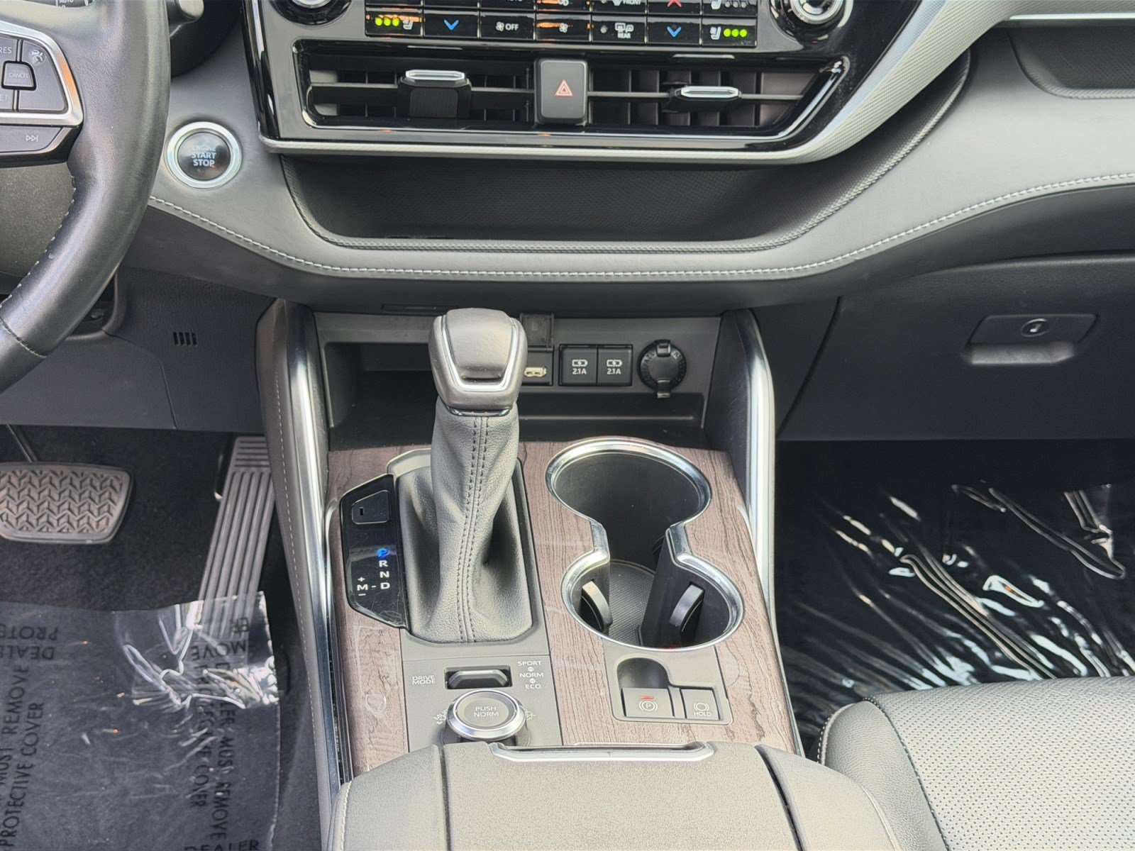 Used 2021 Toyota Highlander Platinum AWD/4WD image 19
