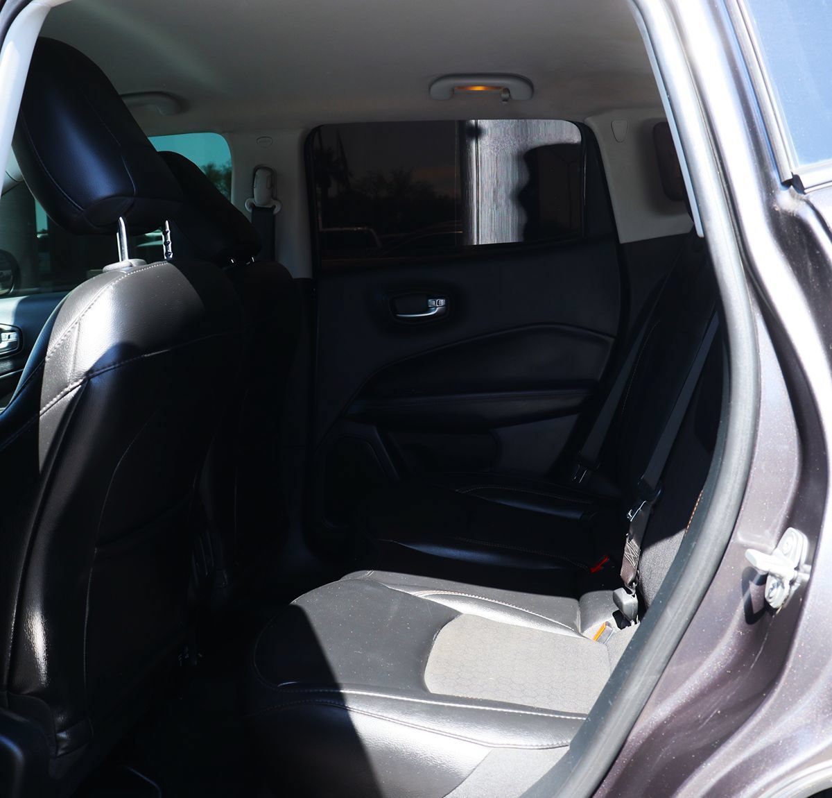 Used 2019 Jeep Compass Latitude FWD image 33