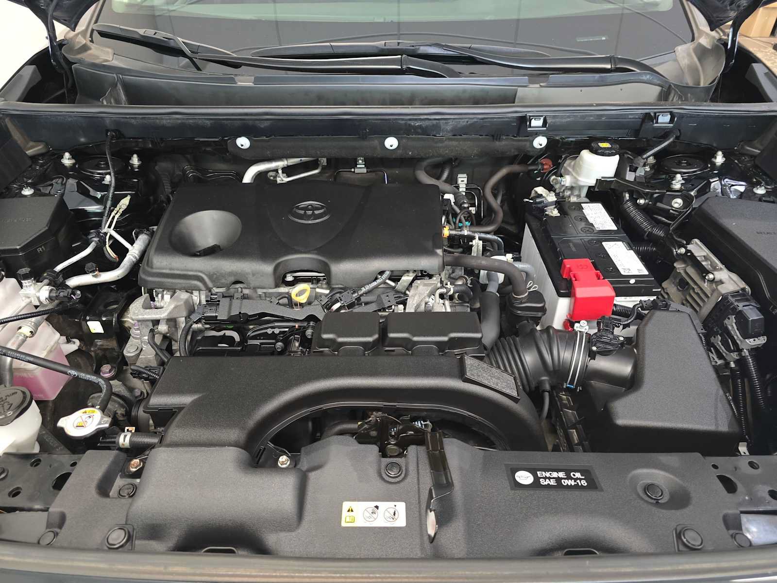 Certified 2021 Toyota RAV4 XLE Premium AWD/4WD image 9