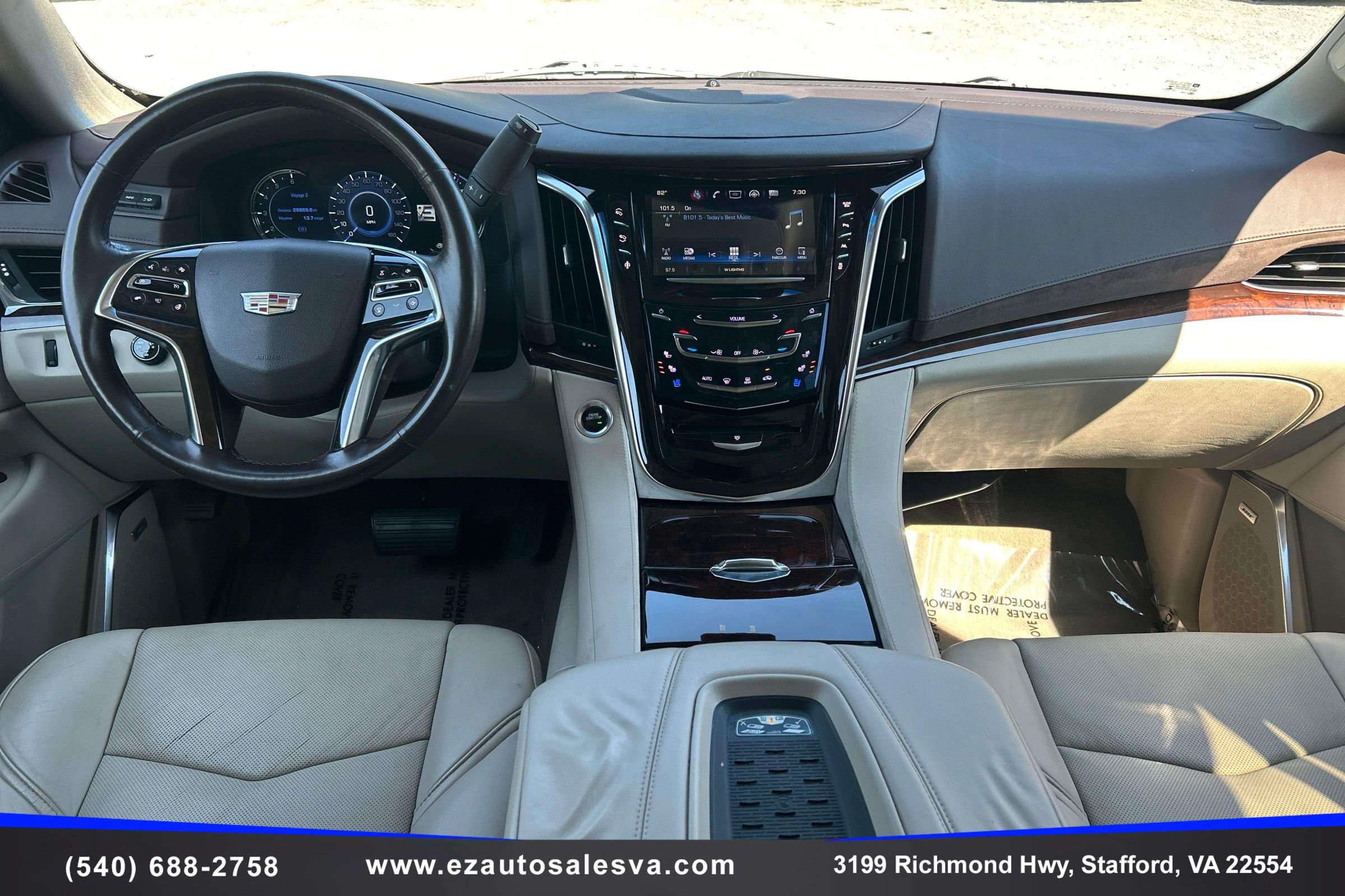 Used 2016 Cadillac Escalade ESV Luxury AWD/4WD image 17